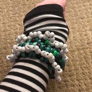 Chunky Green and White Beaded Bracelet